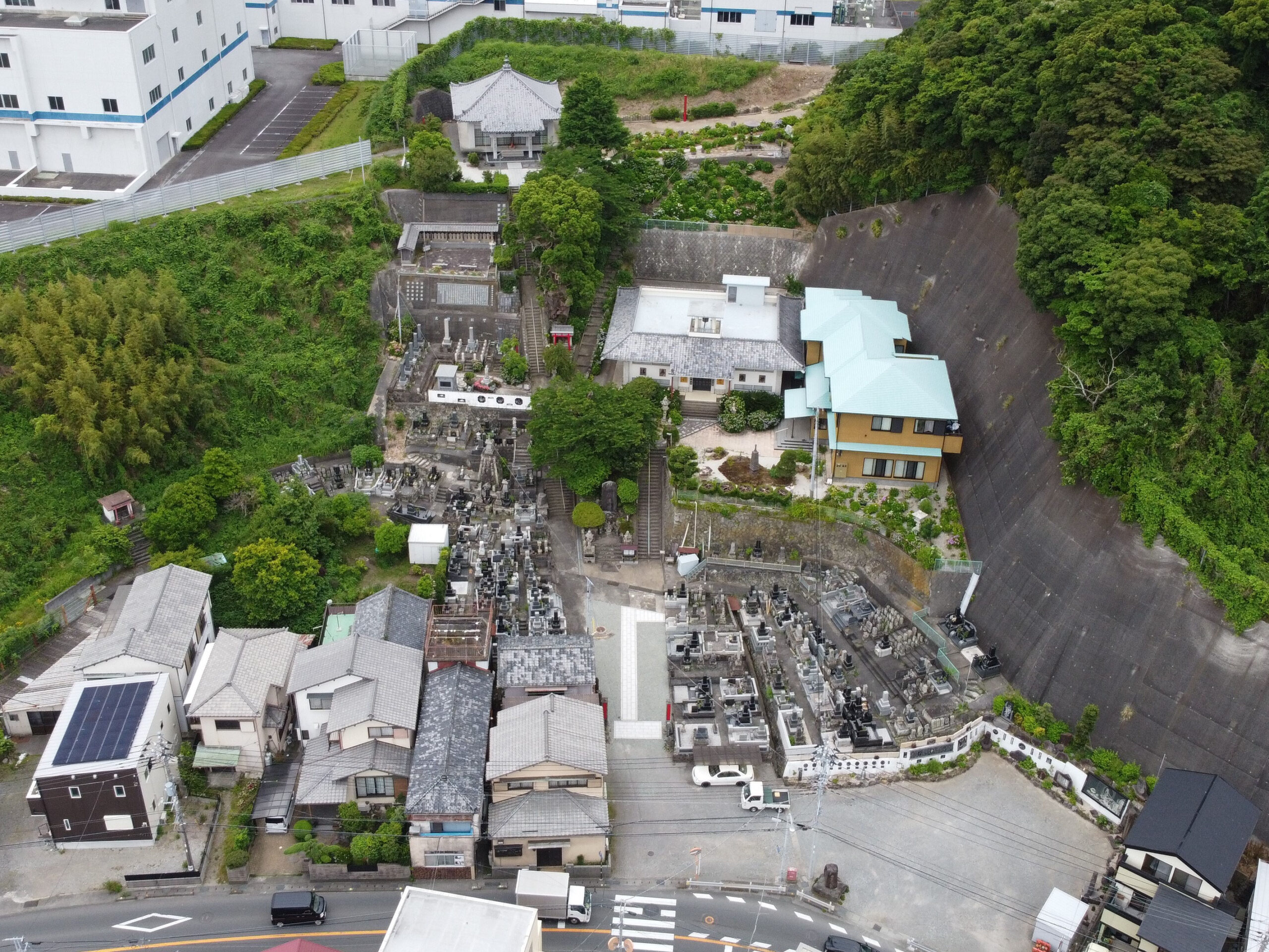 照江寺の境内全景